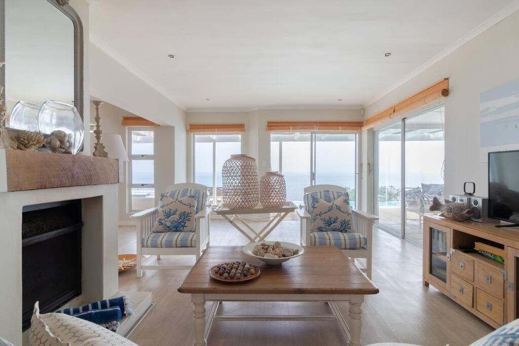 La Petite Baleine Oceanfront Luxury Villa De Kelders Dış mekan fotoğraf