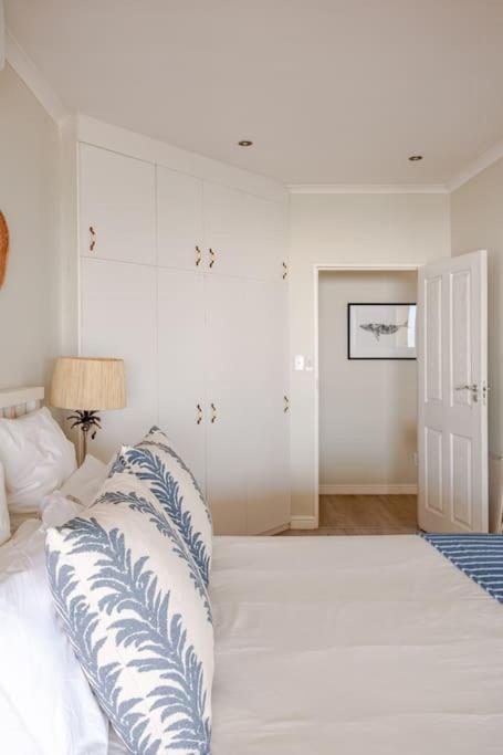 La Petite Baleine Oceanfront Luxury Villa De Kelders Dış mekan fotoğraf