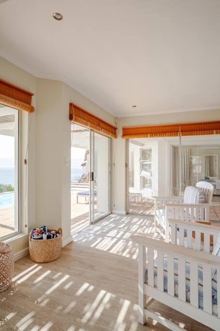 La Petite Baleine Oceanfront Luxury Villa De Kelders Dış mekan fotoğraf