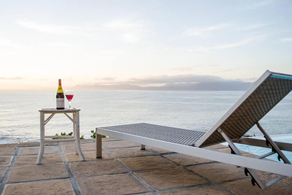La Petite Baleine Oceanfront Luxury Villa De Kelders Dış mekan fotoğraf